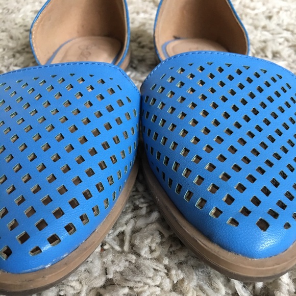 Blue shoes - Picture 2 of 3